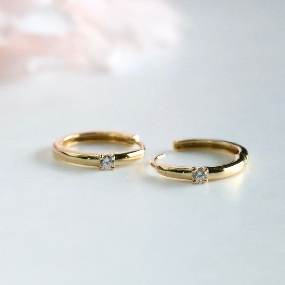 14K Yellow Gold CZ Diamond Huggie Hoop Earrings, NWT - Picture 4 of 6